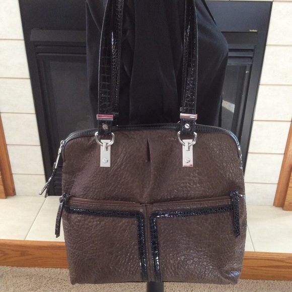 Dana Buchman Handbags - Dana Buchman Large Shoulder Handbag